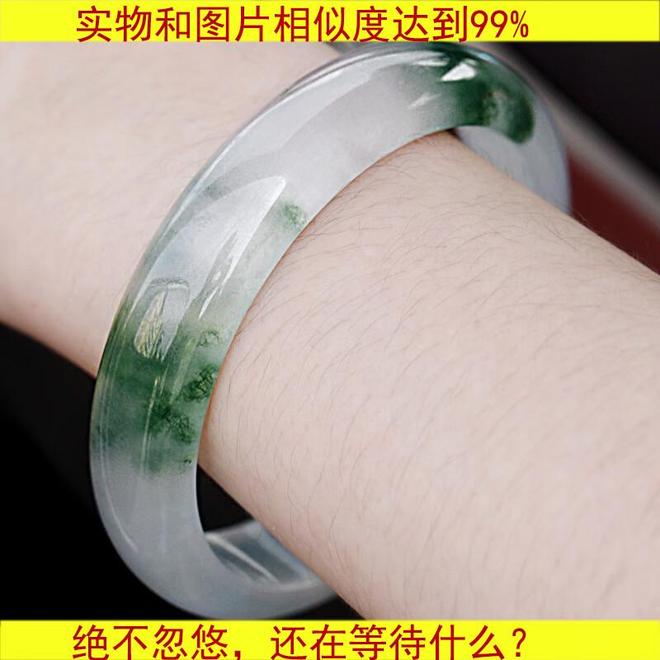 腕间风雅：三款东方韵味的玉石手镯点亮气质人生